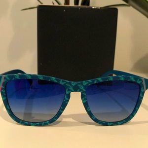 Limited edition Goodr x Rabbit sunglasses